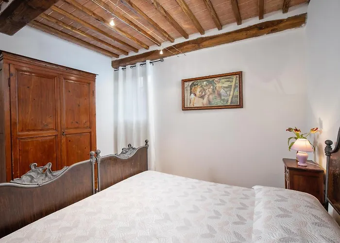 Casale Del Bosco By Vacavilla Villa
